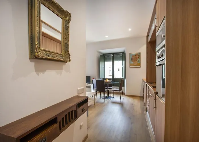 Al Cor Del Barri Vell De Gerona